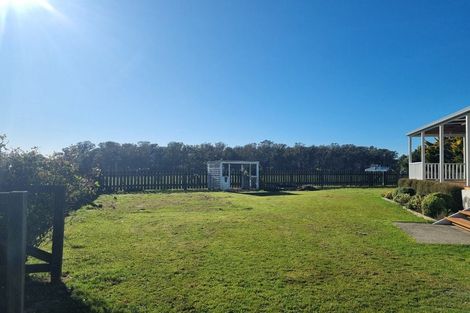 Photo of property in 101a Shooting Butts Road, Martinborough, 5784