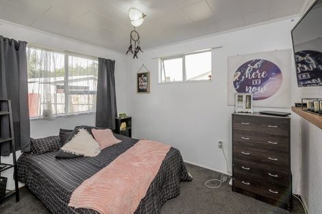 Photo of property in 33 Adkin Avenue, Levin, 5510