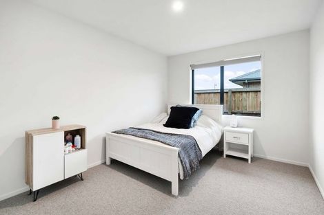 Photo of property in 12 Gemstone Place, Rolleston, 7615