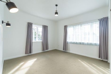 Photo of property in 256 College Street, West End, Palmerston North, 4412