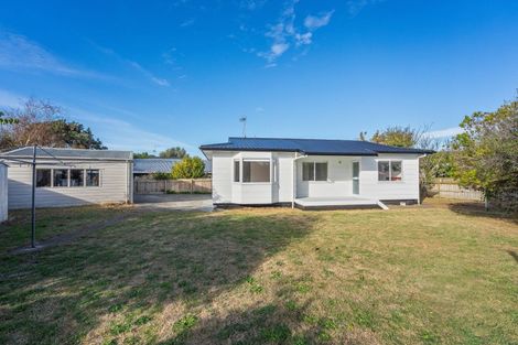 Photo of property in 4 Ross Grove, Paraparaumu, 5032
