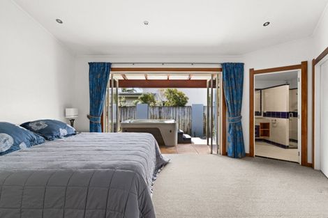 Photo of property in 207 Avenue Road, Greenmeadows, Napier, 4112