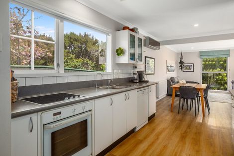 Photo of property in 96 Leeward Drive, Whitby, Porirua, 5024