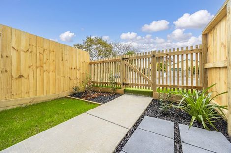Photo of property in 1/35 Young Crescent, Drury, 2113