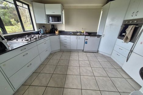 Photo of property in 176c East Coast Road, Forrest Hill, Auckland, 0620