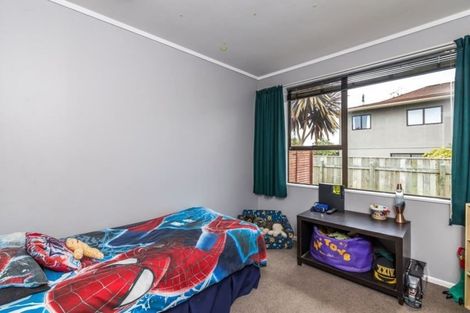 Photo of property in 24 Newberry Place, Richmond Heights, Taupo, 3330