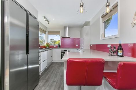 Photo of property in 80 Muir Avenue, Mangere Bridge, Auckland, 2022