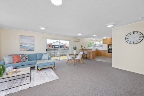 Photo of property in 27 Karina Crescent, Redwoodtown, Blenheim, 7201