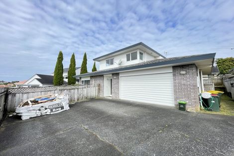 Photo of property in 2/34 Simmental Crescent, Somerville, Auckland, 2014