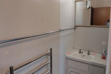 Photo of property in 11 Duchess Avenue, Dunedin Central, Dunedin, 9016