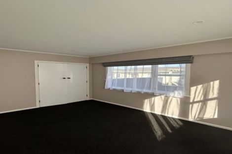 Photo of property in 74 Akaroa Drive, Maupuia, Wellington, 6022