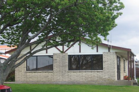 Photo of property in 46a Pemberton Crescent, Greerton, Tauranga, 3112