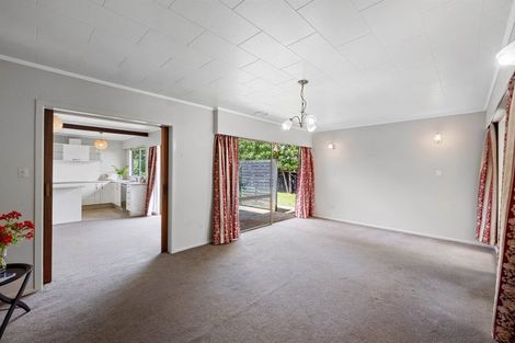 Photo of property in 19 Wesley Avenue, Frankleigh Park, New Plymouth, 4310
