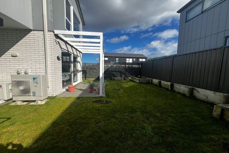 Photo of property in 14 Hokioi Drive, Kenepuru, Porirua, 5022