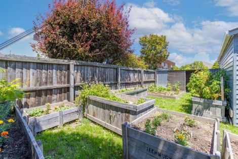 Photo of property in 214 Knowles Street, St Albans, Christchurch, 8052