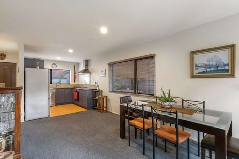 Photo of property in 37 Fields Parade, Oteha, Auckland, 0632