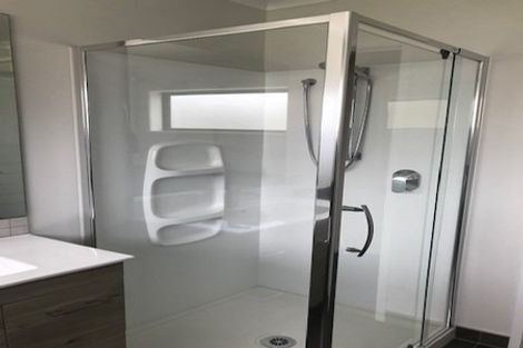 Photo of property in 11 Mapou Road, Hobsonville, Auckland, 0616