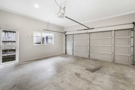 Photo of property in 4 Guinness Place, Massey, Auckland, 0614