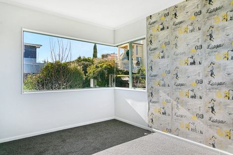 Photo of property in 38 Kurupae Road, Hilltop, Taupo, 3330