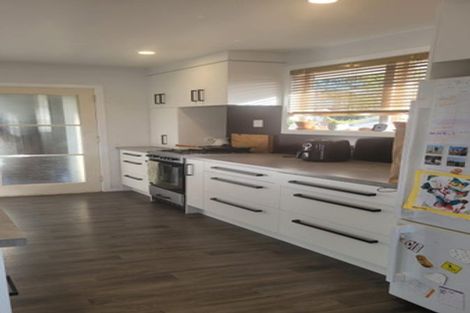 Photo of property in 2 Gifford Place, Utuhina, Rotorua, 3015