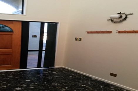 Photo of property in 19 Landsdowne Terrace, Karori, Wellington, 6012
