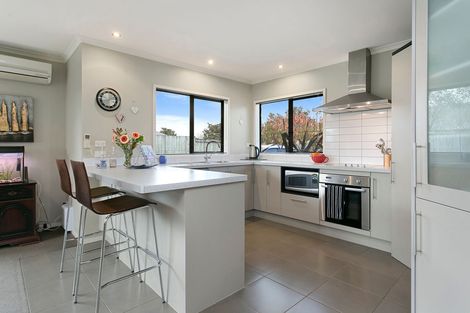 Photo of property in 35 Norfolk Drive, Cambridge, 3434