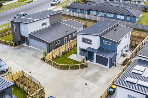 Photo of property in 90c/2 Endeavour Drive, Whitby, Porirua, 5024