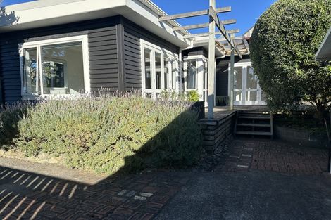 Photo of property in 10 Ngapotiki Street, Paraparaumu Beach, Paraparaumu, 5032