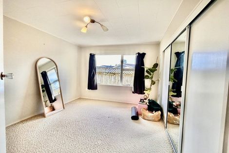 Photo of property in 24 Kent Terrace, Taradale, Napier, 4112