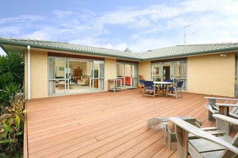 Photo of property in 10 Jubaea Place, Henderson, Auckland, 0610