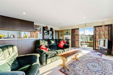 Photo of property in 14 Vipond Road, Stanmore Bay, Whangaparaoa, 0932
