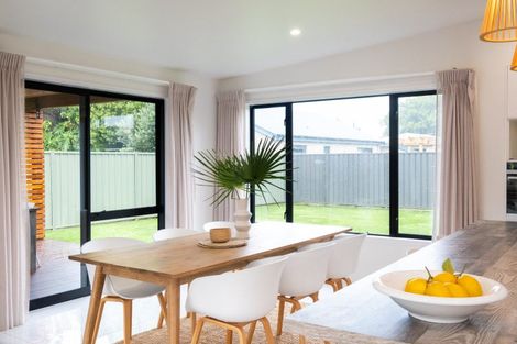 Photo of property in 19 Read Crescent, Clive, 4102