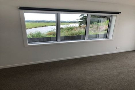 Photo of property in 35 Kowhai Street, Helensville, 0800