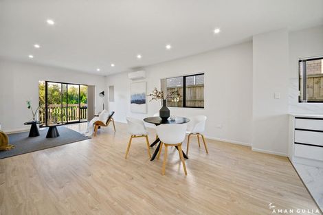 Photo of property in 37a Crestview Rise, Papakura, 2110