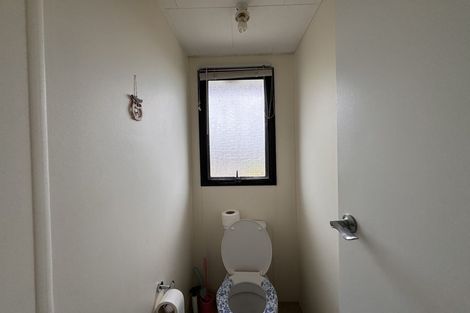 Photo of property in 1/39 Caribbean Drive, Unsworth Heights, Auckland, 0632