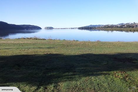 Photo of property in 6 Aileen Place, Whangamata, 3691