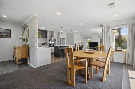 Photo of property in 54 Resolution Drive, Whitby, Porirua, 5024