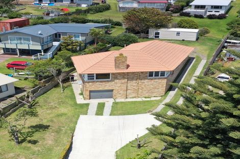 Photo of property in 93 Town Point Road, Maketu, 3189