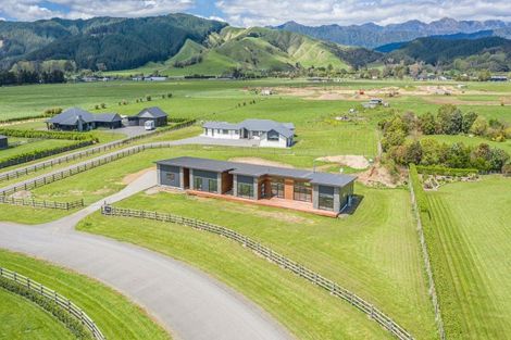 Photo of property in 26 Oriwa Lane, Levin, 5571