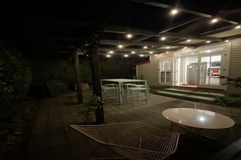 Photo of property in 12 Packe Street, Edgeware, Christchurch, 8013