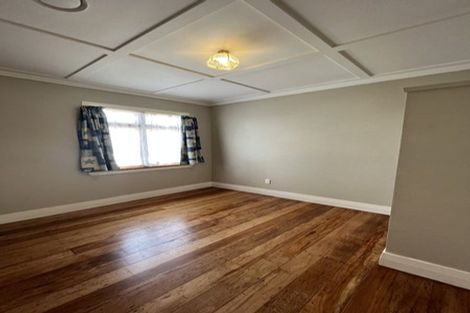 Photo of property in 1/2 Onslow Road, Papakura, 2110