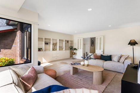 Photo of property in 22 Calypso Place, Rothesay Bay, Auckland, 0630