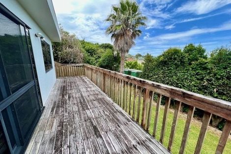 Photo of property in 39 Ardern Avenue, Stanmore Bay, Whangaparaoa, 0932