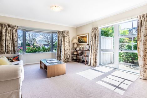 Photo of property in 3 Papawai Grove, Waikanae, 5036