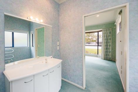 Photo of property in 8 Martin Street, Palmerston North, 4414