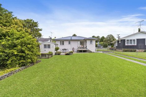 Photo of property in 45 Lauderdale Road, Birkdale, Auckland, 0626