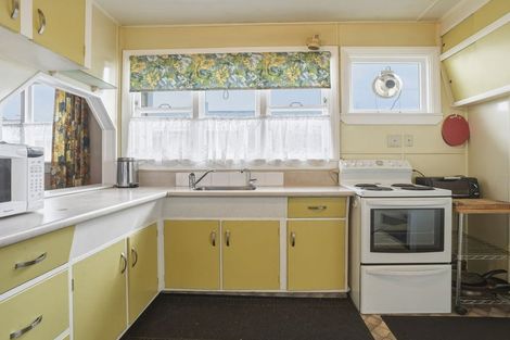 Photo of property in 21 Bradshaw Street, South Dunedin, Dunedin, 9012