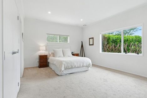 Photo of property in 312 Birdwood Road, Massey, Auckland, 0614