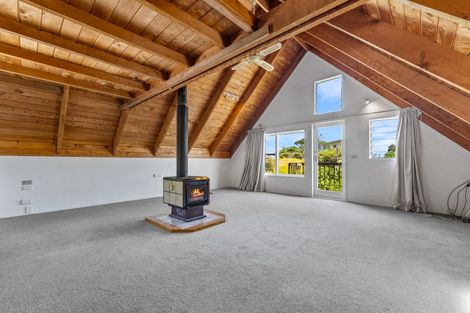 Photo of property in 352 Motutara Road, Muriwai, 0881
