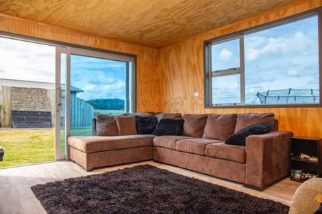 Photo of property in 413a Baylys Coast Road, Dargaville, 0377